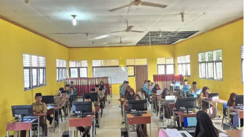 "Pelaksanaan Tes Kompetensi Akademik (TKA) di MTsN 3 Kampar Tahun 2026 berjalan lancar dan aman"