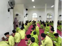 MEMBANGUN GENERASI QUR'ANI MELALUI AMALAN JUMAT, WARGA MTsN 3 KAMPAR RUTIN AMALKAN SUNNAH RASULULLAH SAW