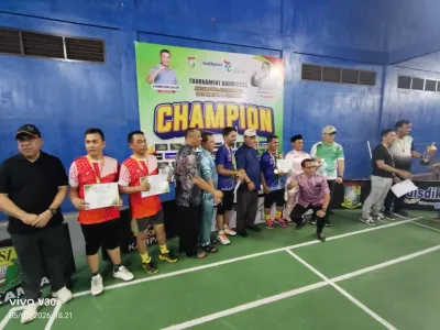 GURU MTsN 3 KAMPAR KEMBALI HARUMKAN INSTANSI KEMENTRIAN AGAMA KABUPATEN KAMPAR 